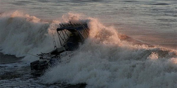 when is the most dangerous time to cross a coastal bar?